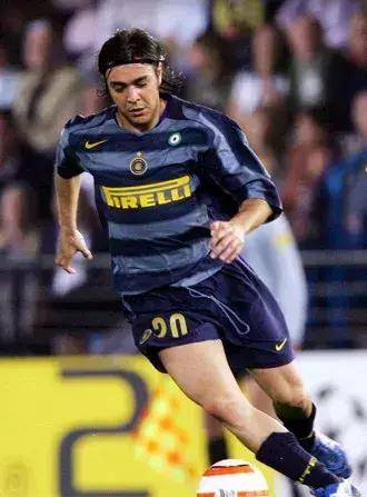 荷兰逆转乌克兰，新一代球星崭露头角