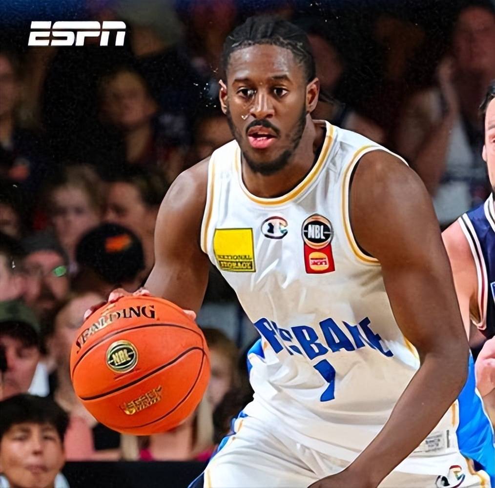 开云体育下载-新援首秀惊艳全场，带来全新气象