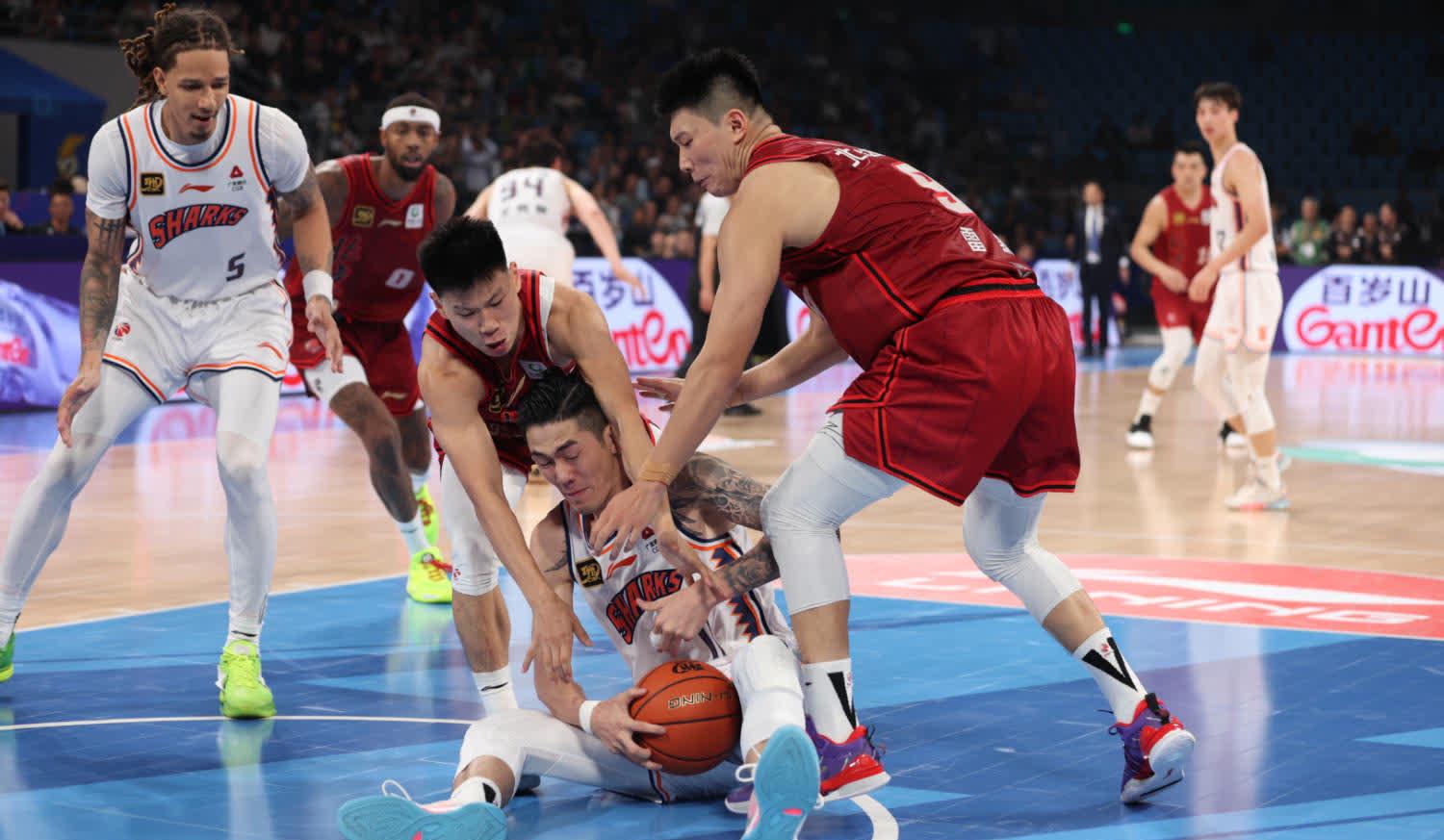 开云平台-包含京粤大战惊险悬念，双方实力不分上下的词条