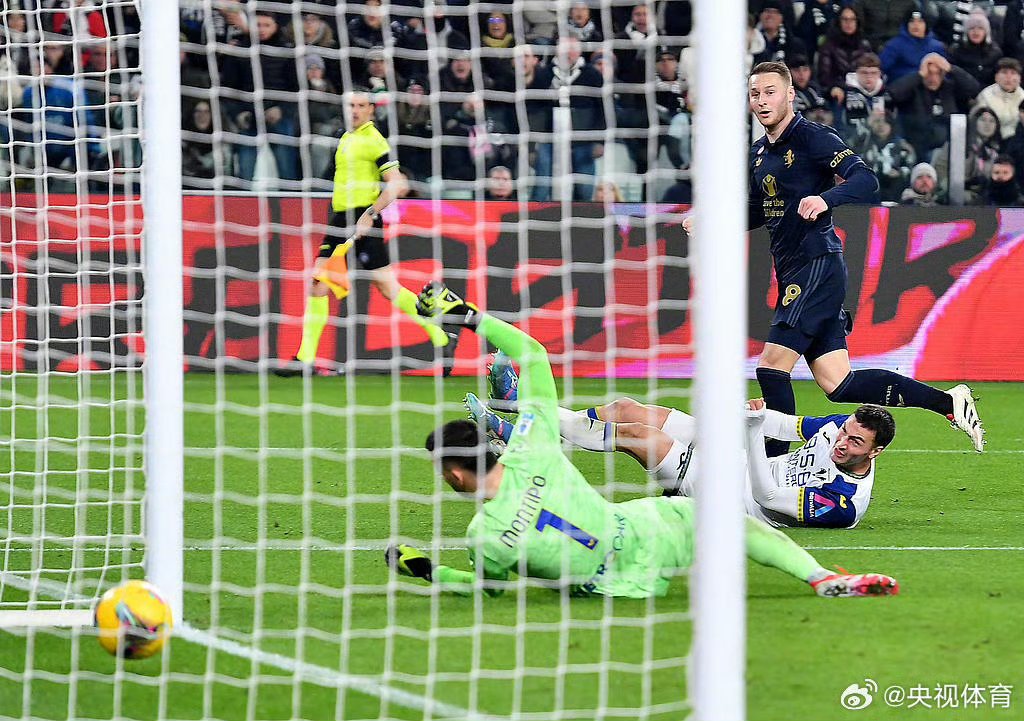 尤文图斯主场不敌佛罗伦萨，遭遇连败