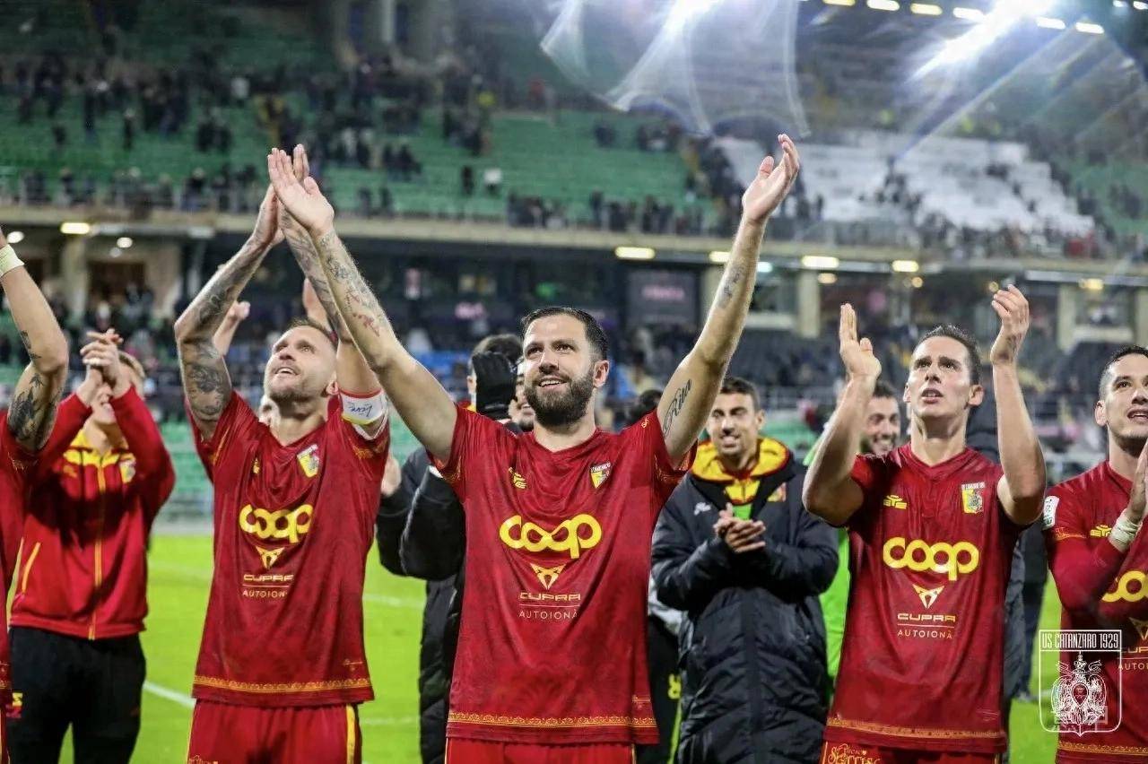 关于萨索洛主场告捷,豪取四连胜的信息 关于萨索洛主场告捷,豪取四连胜的信息