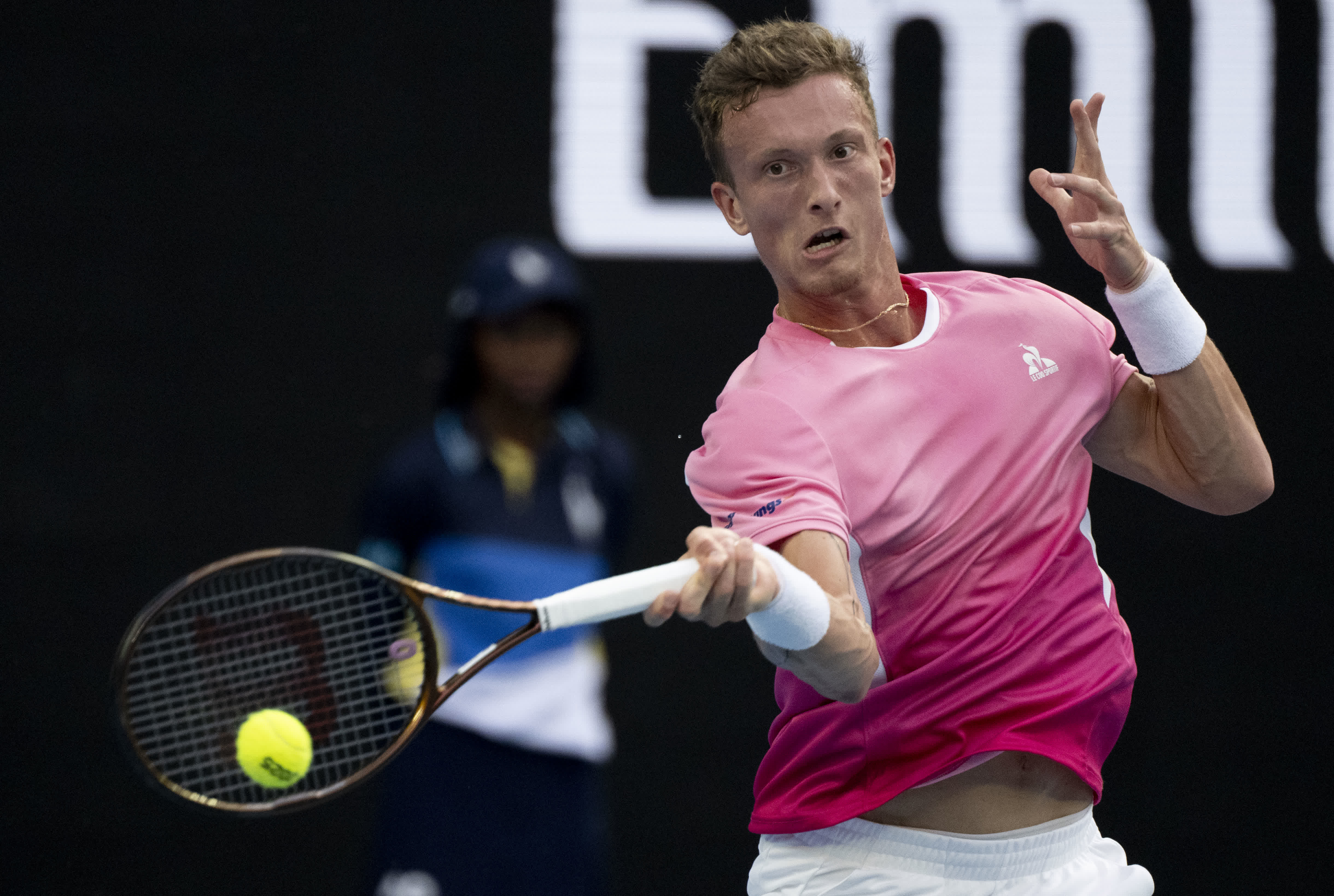 开云体育官方网站-澳大利亚选手表现抢眼，进入决赛