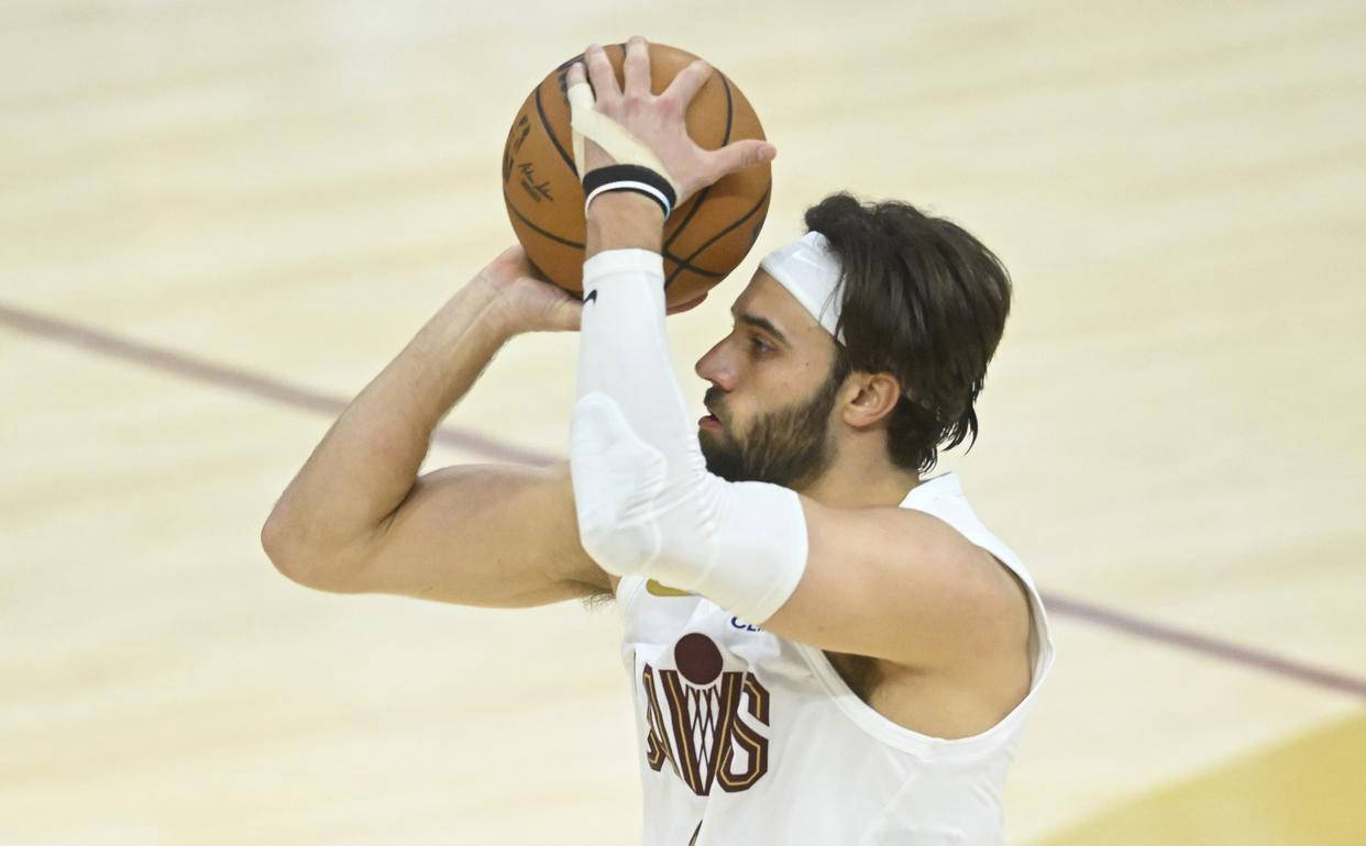 卡尔弗雷德操刀蒂姆邦奇获得胜利，联手击败步行者成功扭转局面的简单介绍