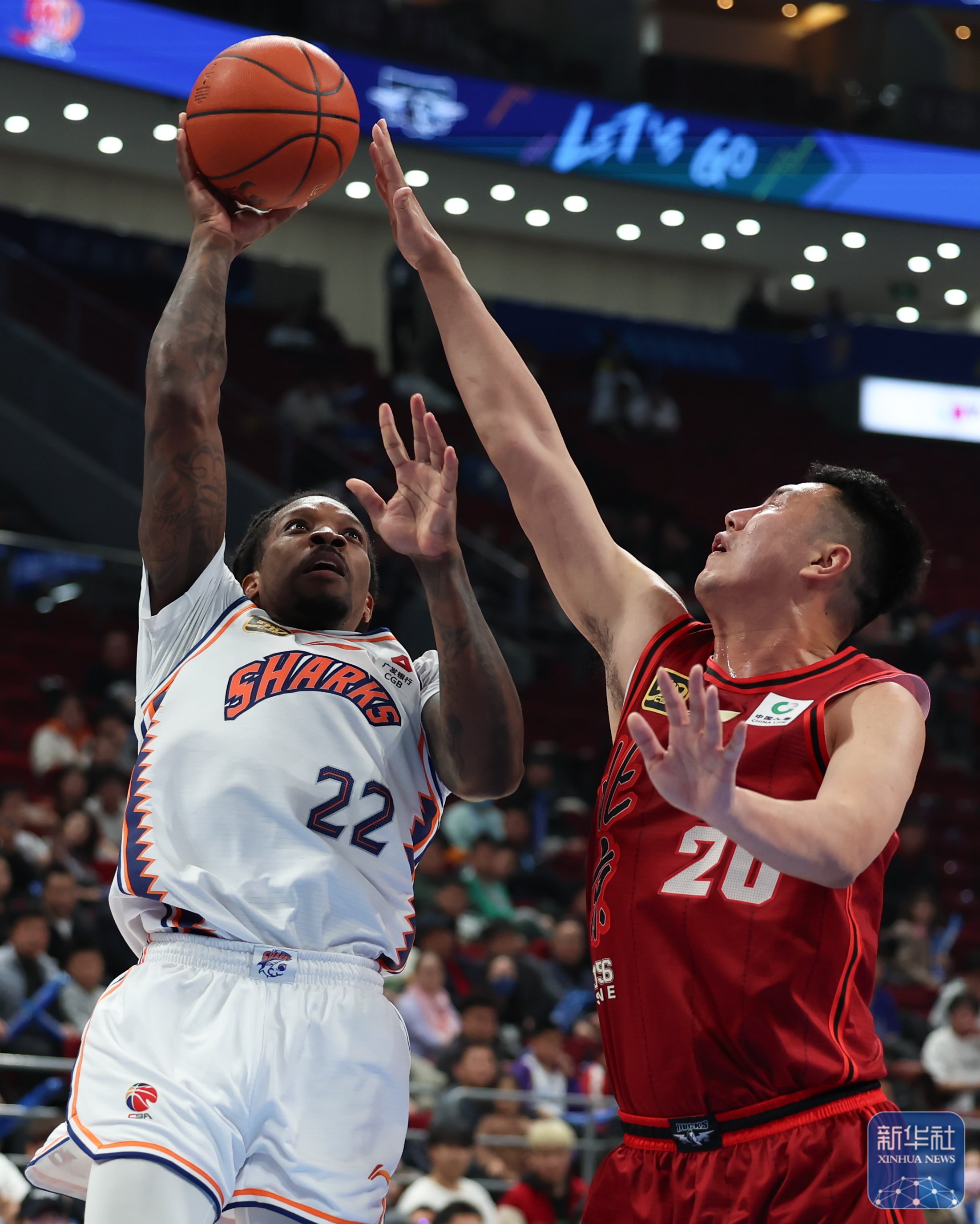 球队斗志昂扬，决心争取胜利