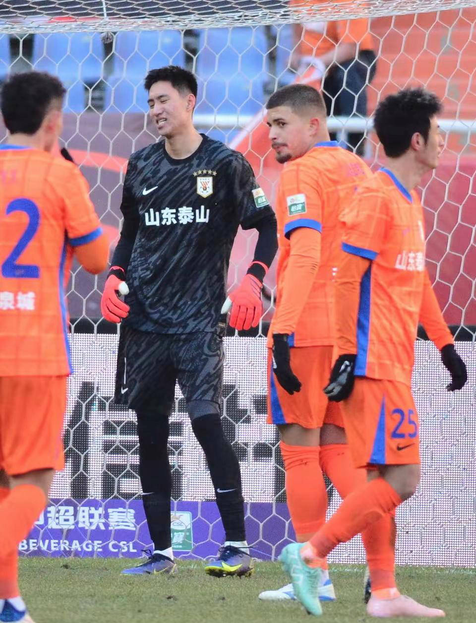 开云体育登录-瑞士队临危受命成功晋级，丹麦队惋惜失去欧锦赛机会