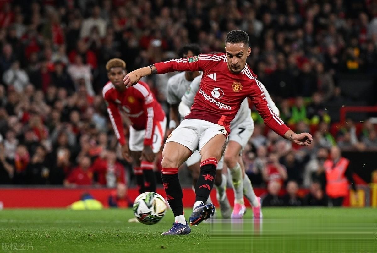 水晶宫客场击败曼联，大胆反弹