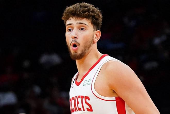 开云体育入口-萨拉戈萨队员发挥出色，球队逐步崛起