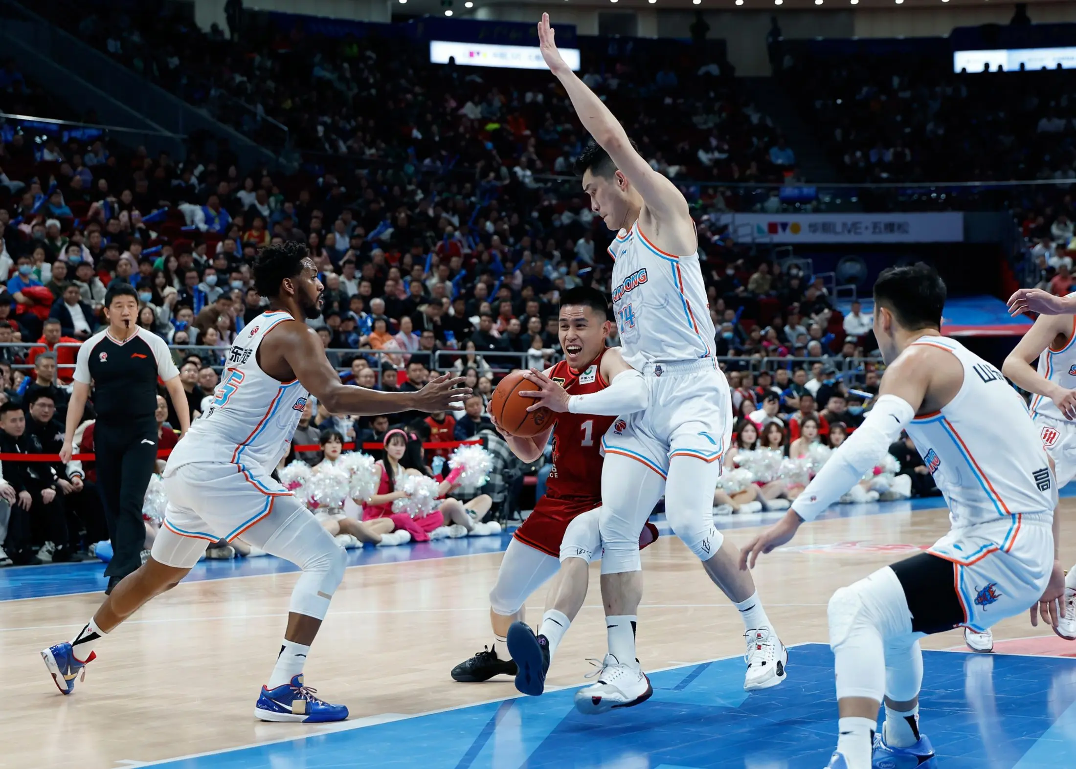 看点十足！山东队在激烈比拼中晋级进入欧洲杯淘汰赛的简单介绍