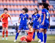 开云体育登录-阿拉斯加之巅，女足队员斗志胜千军