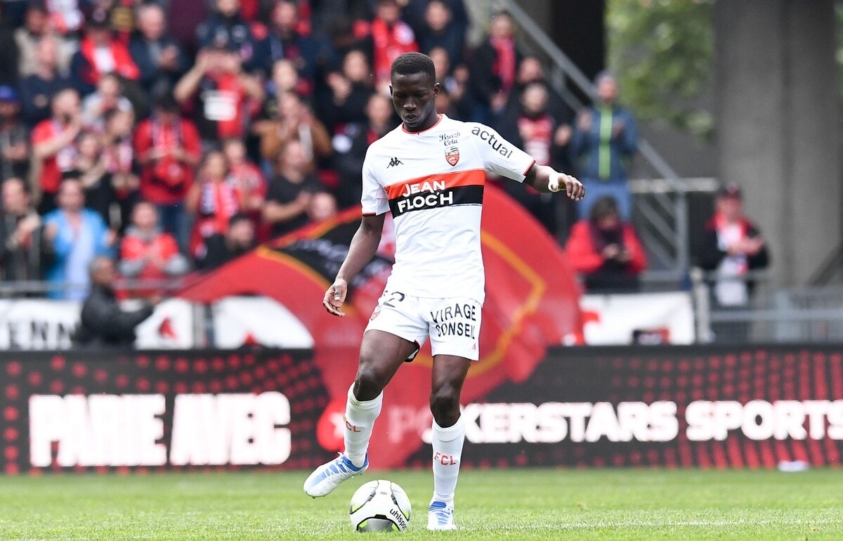 洛里昂主场失利，保级压力再次升级