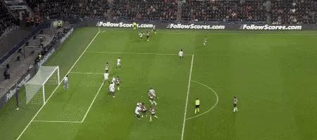 开云体育-利物浦球星亮相，多特蒙德主场遭遇惨败