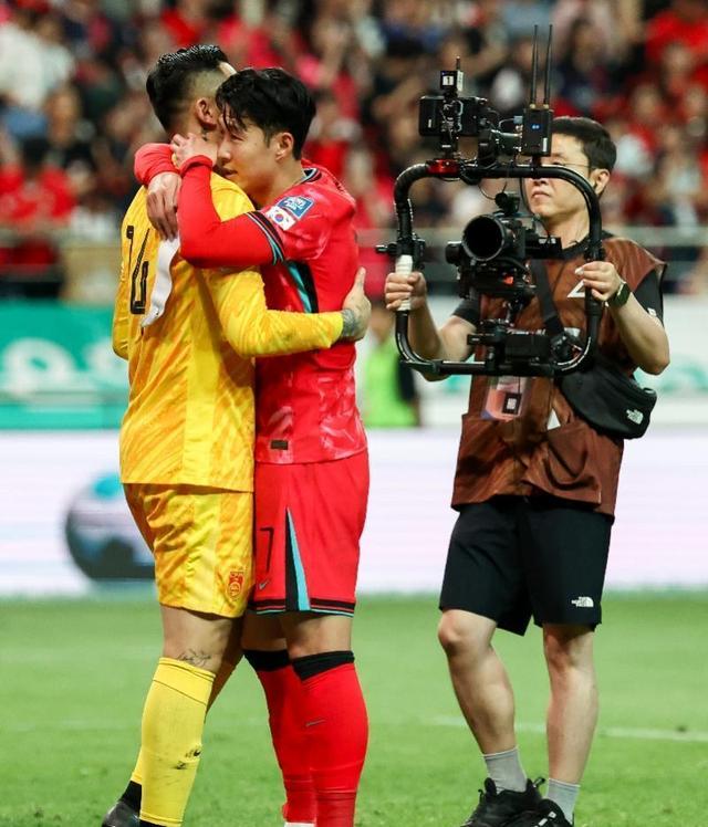 死亡之组！小组赛对手强大球队克服压力的简单介绍