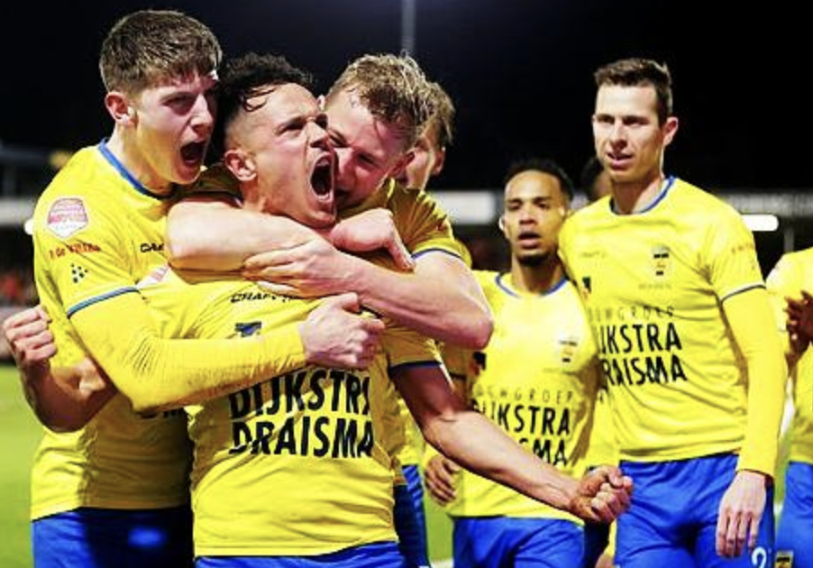 荷甲升班马获得连胜，晋级杯赛第三轮的简单介绍