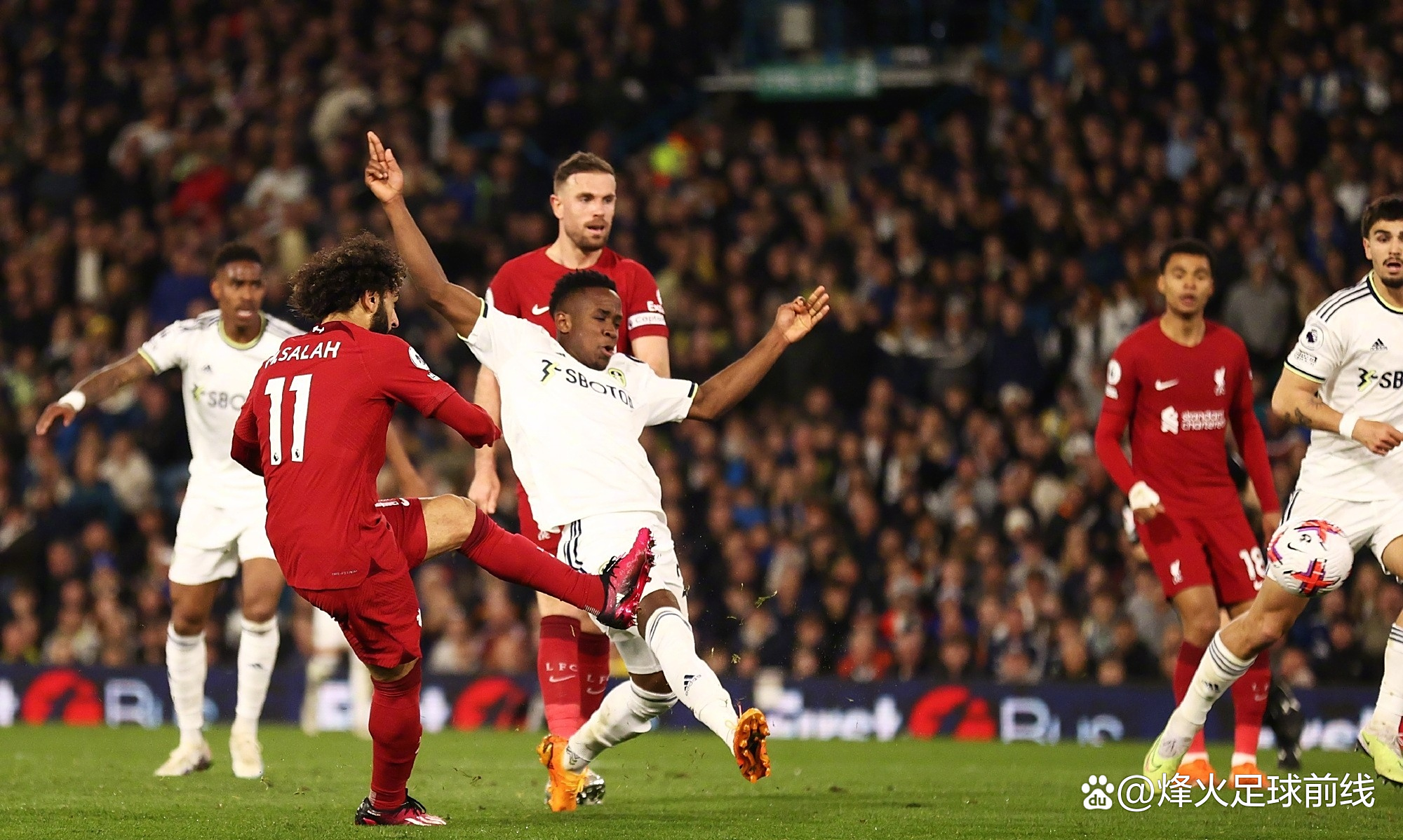 利兹联主场失利，博尼出场再创低谷