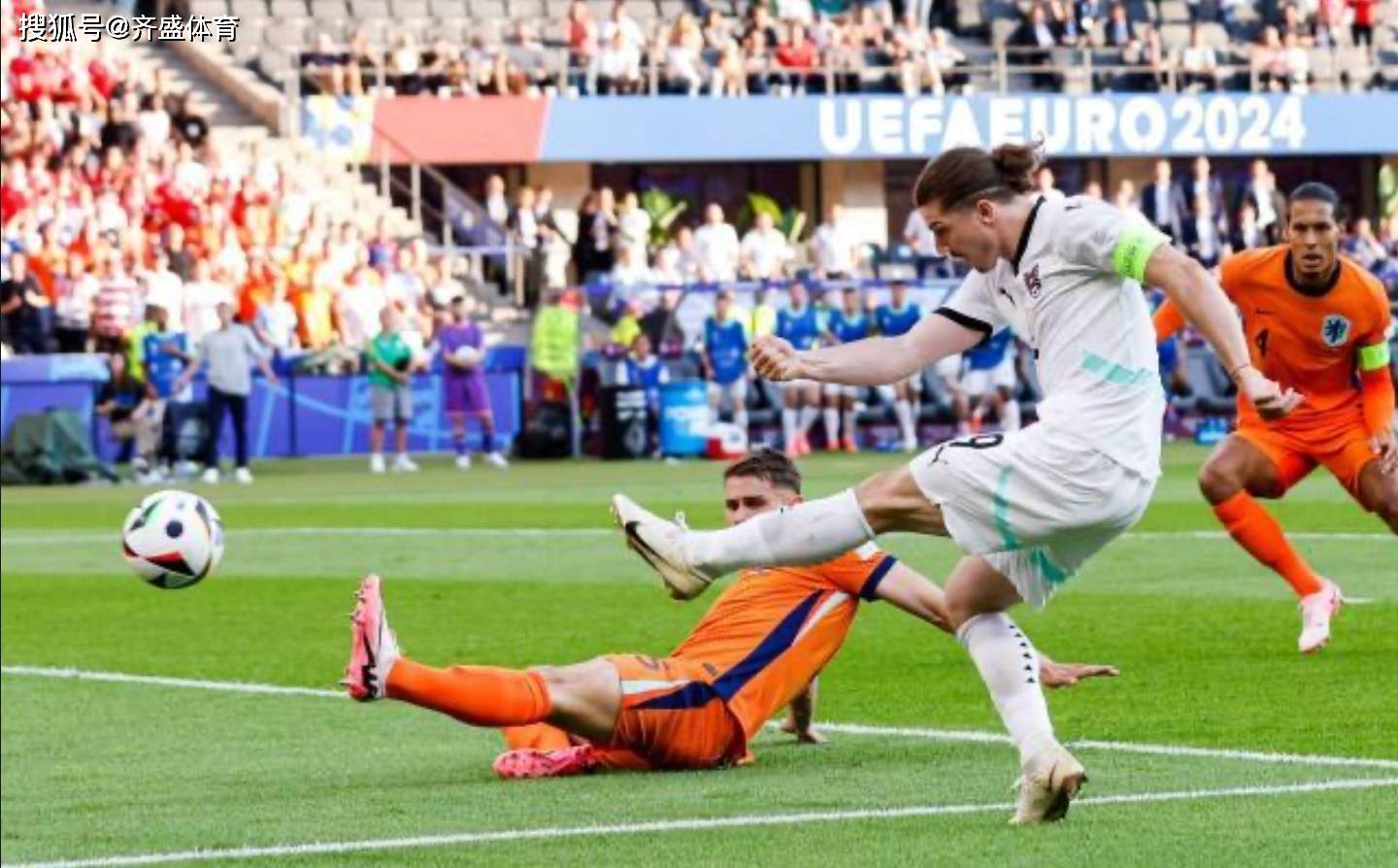 包含奥地利球队力克对手，赢得关键胜利的词条