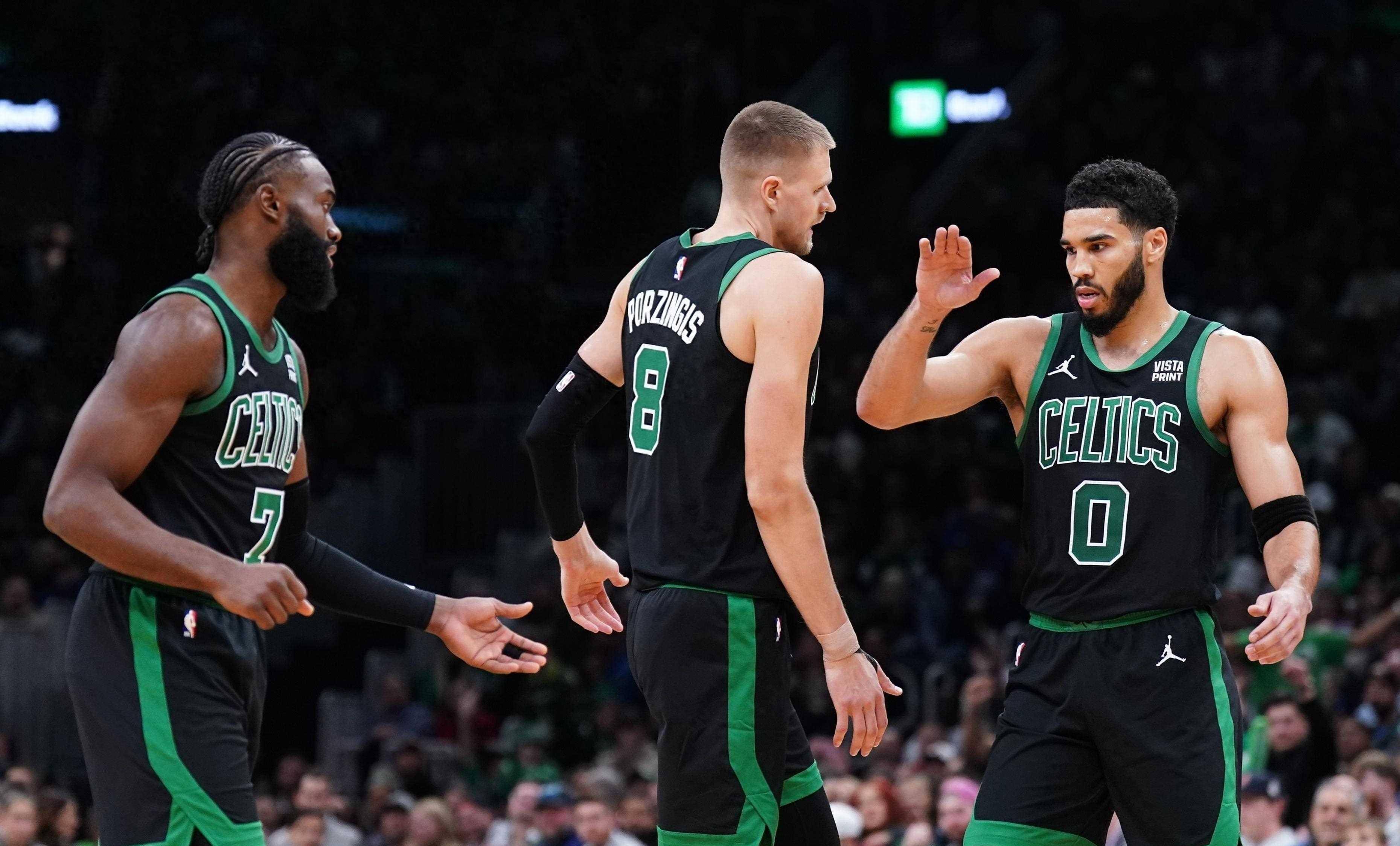 凯尔特人队队员备战新赛季，努力训练