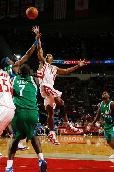 开云下载-小牛遭遇横扫！魔术展示实力