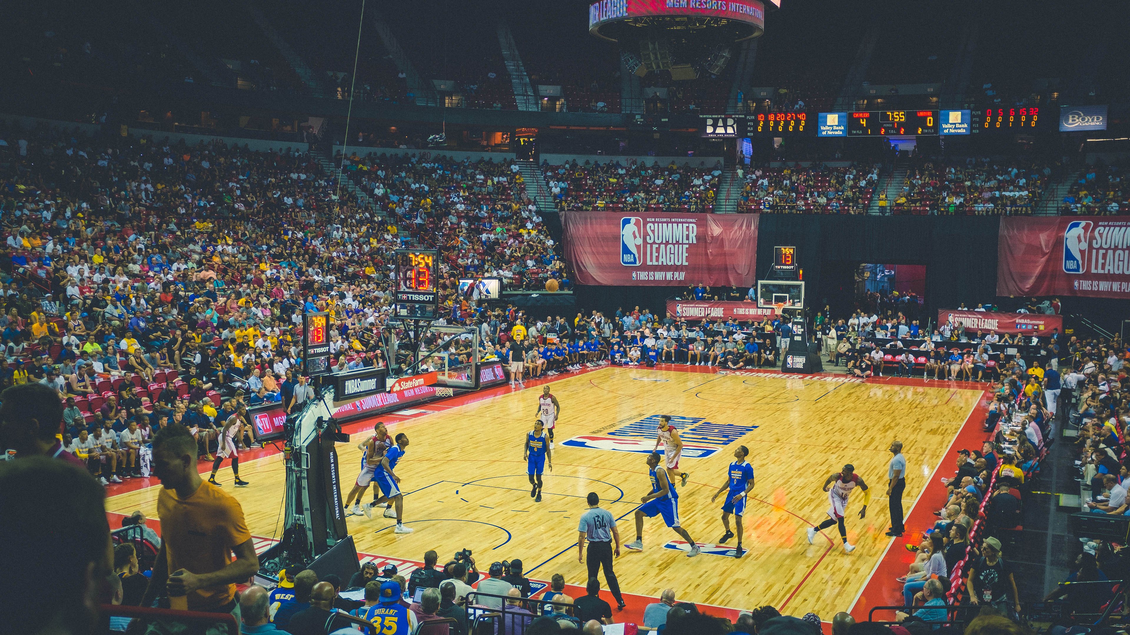 凌晨五点的抉择，当F1争冠压力降临，我们为何需要塔图姆般的大场面心脏？