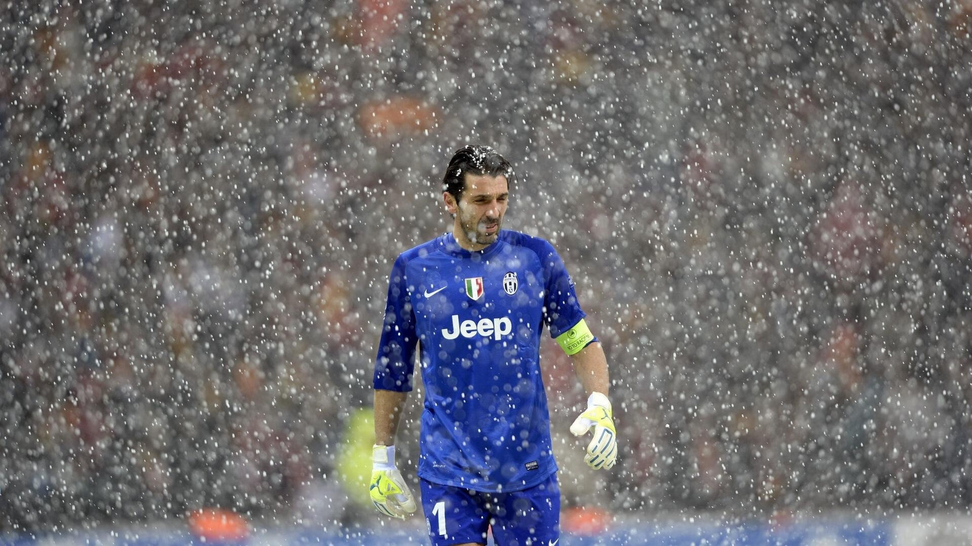 开云平台-巨星无解！C罗主宰全场，尤文铁链锁死澳大利亚