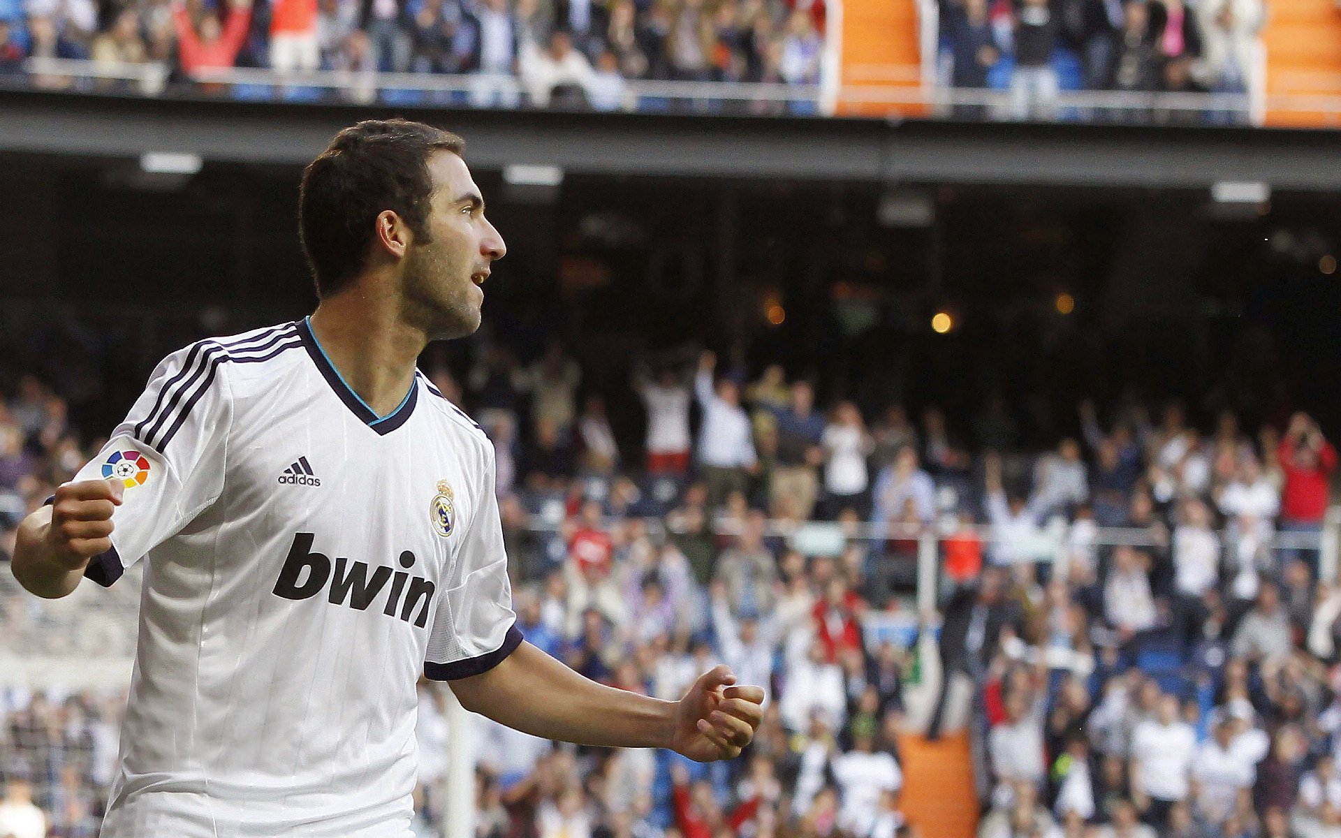 血脉、战袍与和解—当京多安在世界杯决赛的舞台上爆发，土耳其的巅峰对决赛赢的却是阿根廷